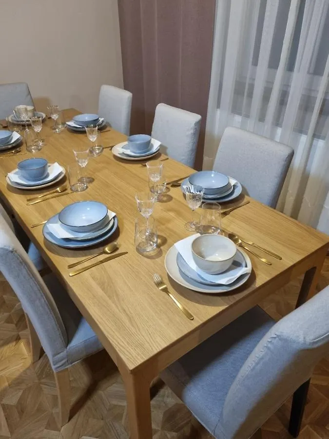 Villa With Private Sauna And Jacuzzi, 8 Min From Schloss Schoebrunn Vienna