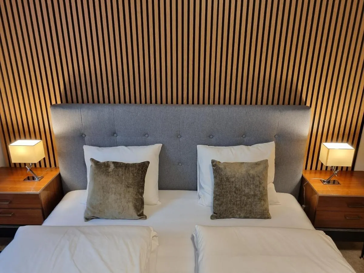 Villa With Private Sauna And Jacuzzi, 8 Min From Schloss Schoebrunn Vídeň