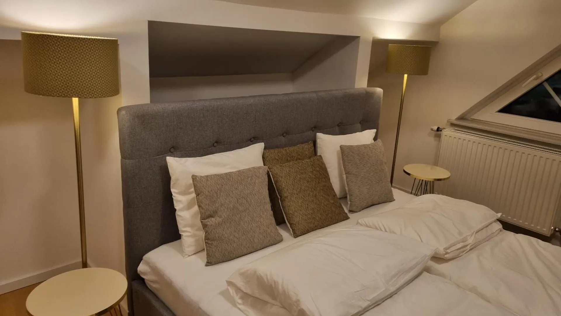 Villa With Private Sauna And Jacuzzi, 8 Min From Schloss Schoebrunn Vienna